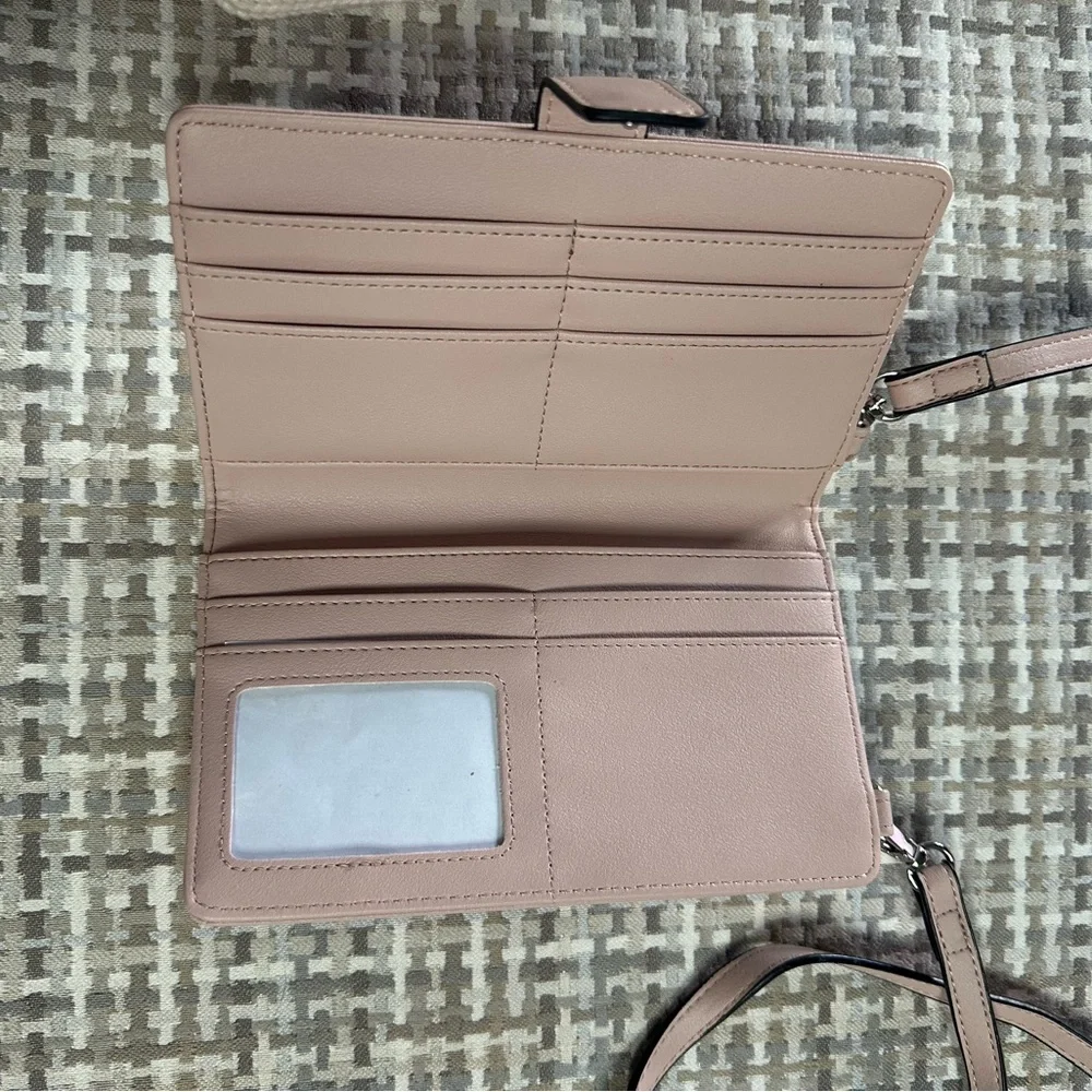 Steve Madden Cream Knit Beanie and Pink Crossbody Bag - Picture 6 of 9